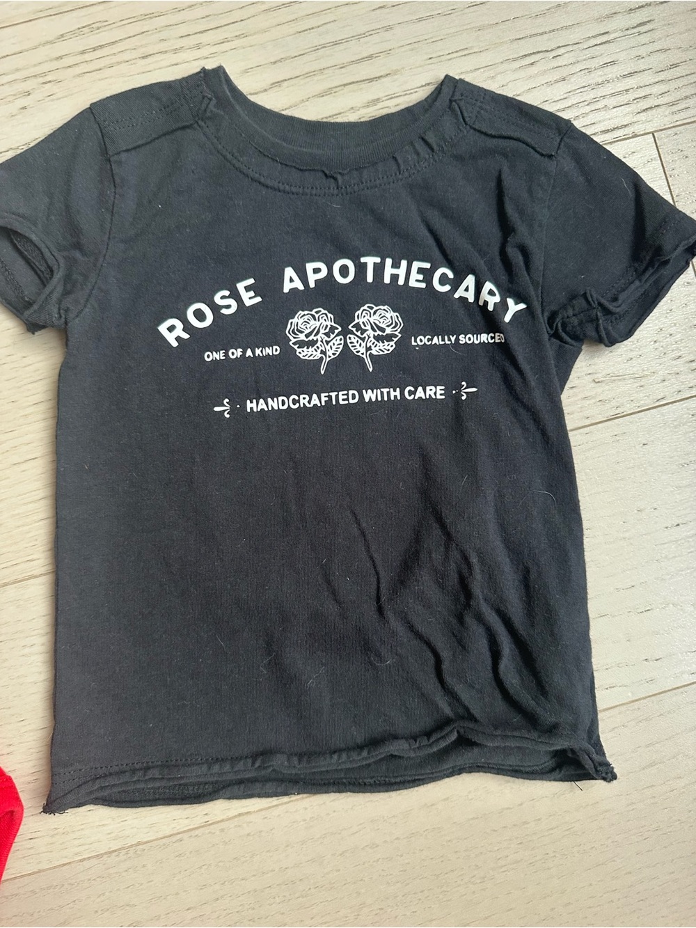 NEST Fragrances Black Graphic Kids Tee